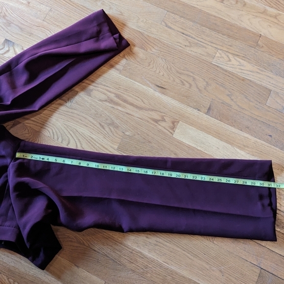 Larry Levine Classics Size 4 Burgundy Wide Leg Fully‎ Lined Pants - Picture 6 of 7